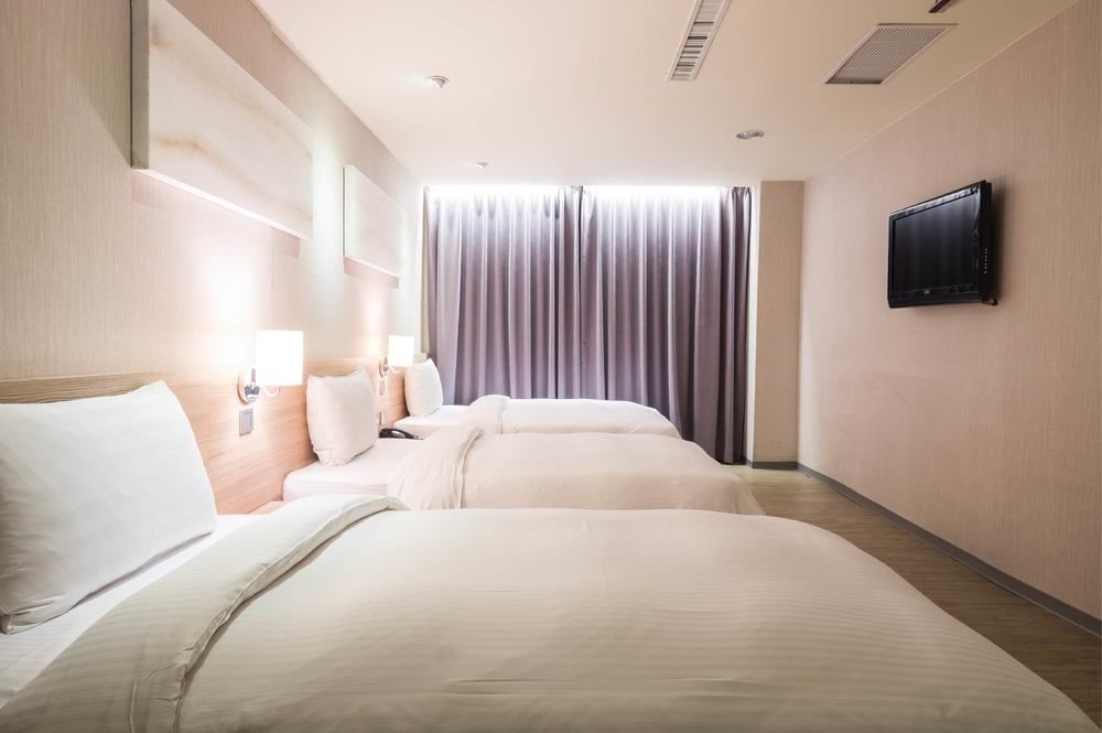 Smile 73 Hotel Taichung Exterior foto